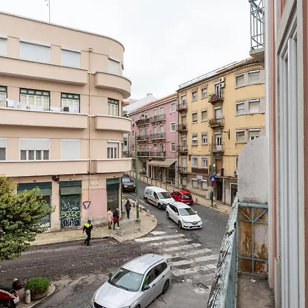 Altido Anjos 1 Bedroom Flat *